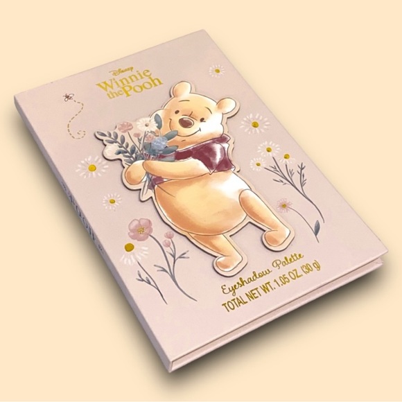 NEW LIMITED EDITION Disney Winnie the Pooh Eyeshadow Palette + Macaron Lip Balm - Picture 2 of 9